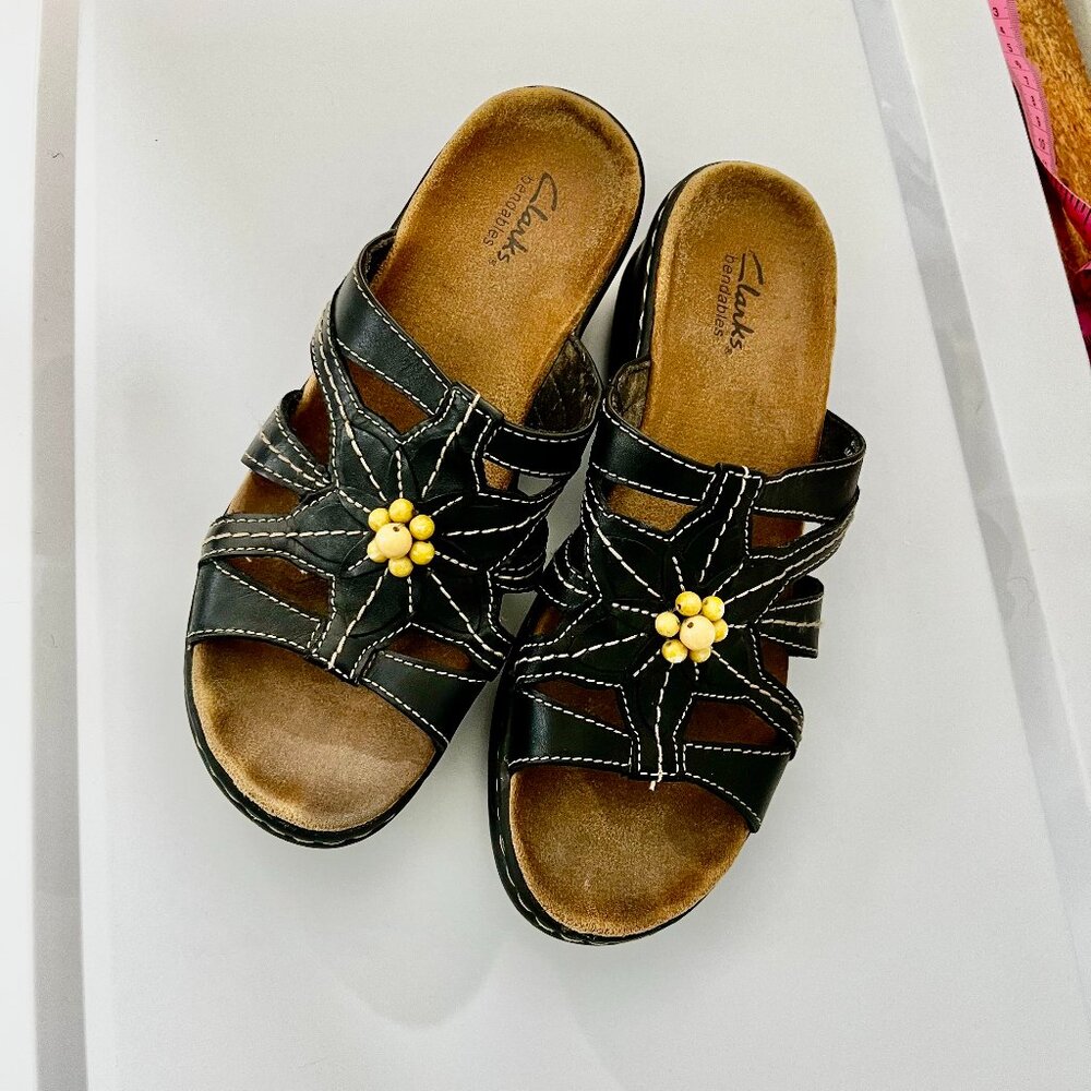 Clarks 'Lexi' Bendable sandals, size 7, dark brown, Leather upper